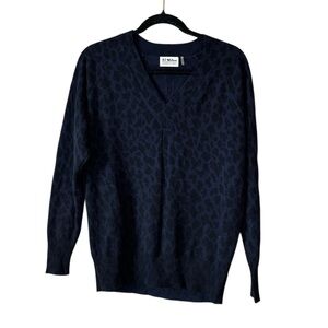 27 Miles Malibu Women's Leapord Print Navy Blue Cashmere V Neck Sweater Medium